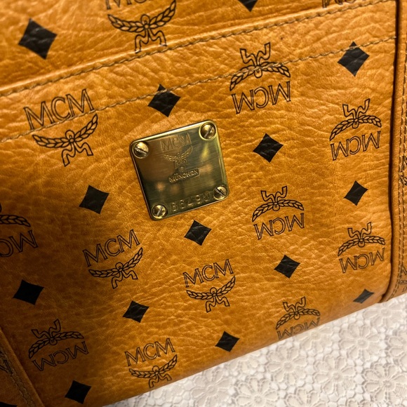 MCM shoppers bag - Picture 5 of 11